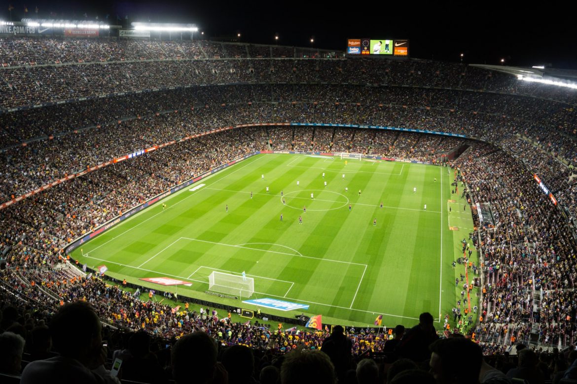 La Liga: Zacięte derby Barcelony na remis